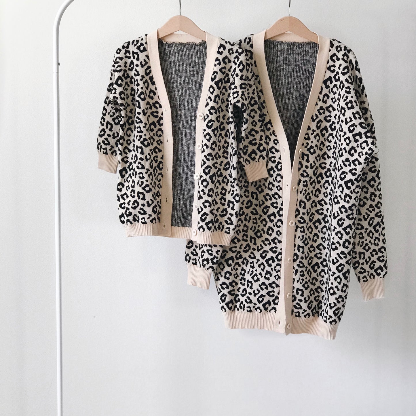 PREMIUM LEOPARD CARDIGAN ORCAS